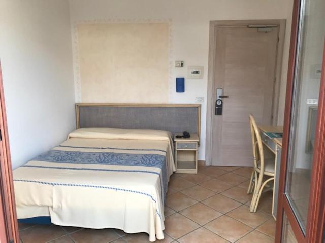 Hotel Mon Repos Baja Sardinia Luaran gambar