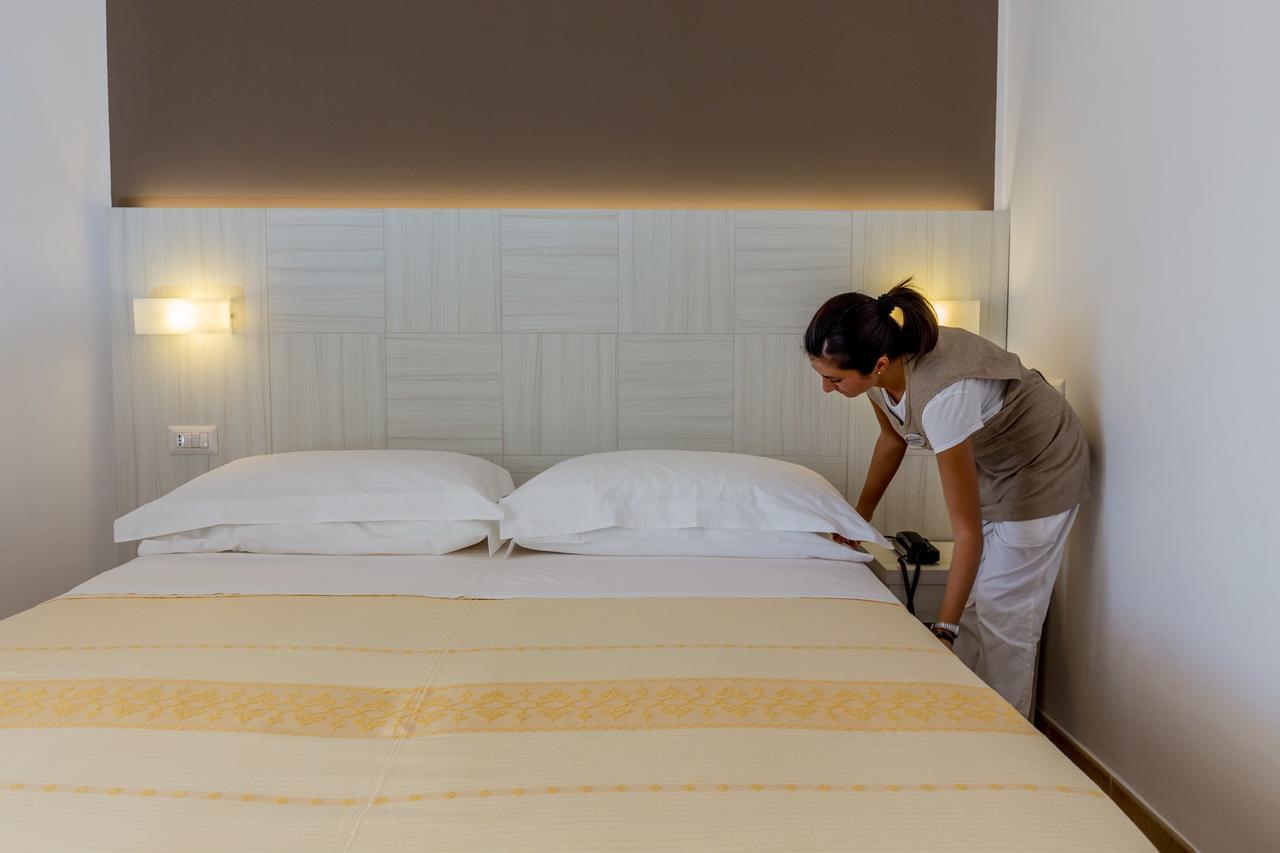 Hotel Mon Repos Baja Sardinia Luaran gambar